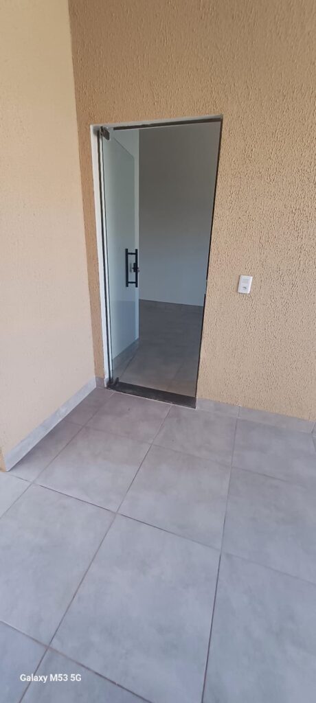 Casa com 2 quartos com quintal em Goianira