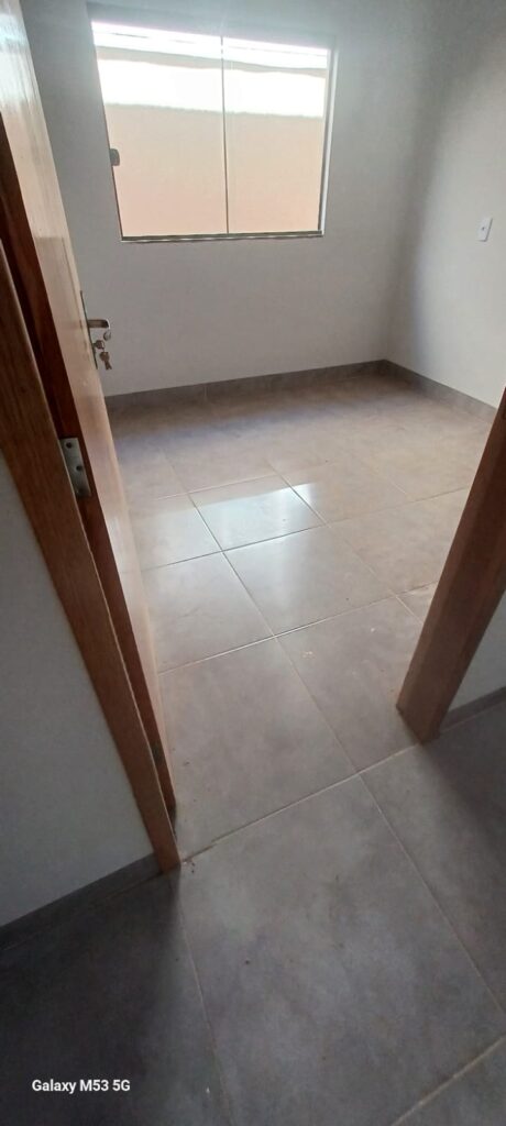 Casa com 2 quartos com quintal em Goianira